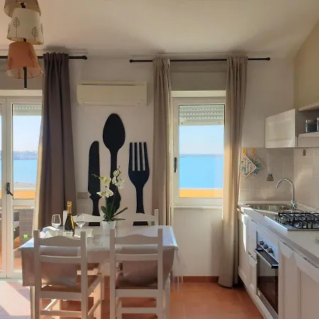 Sole 1 アパート *