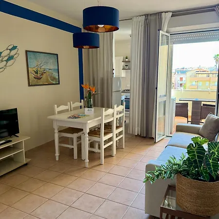 Apartment Sole 1