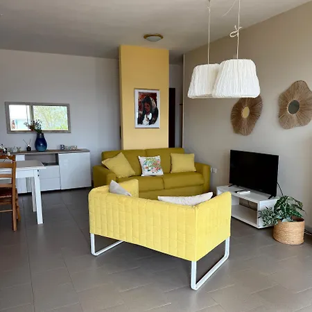 Apartment Sole 1