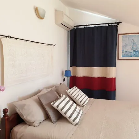 Apartment Sole 1