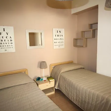 Sole 1 * ألغيرو